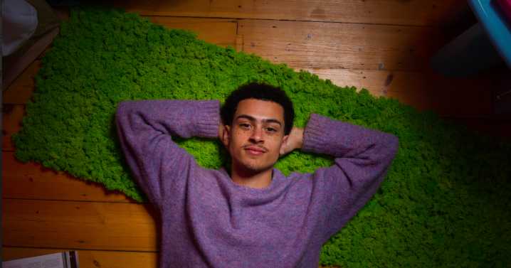 Therapist explains why grounding works as we are overthinkers