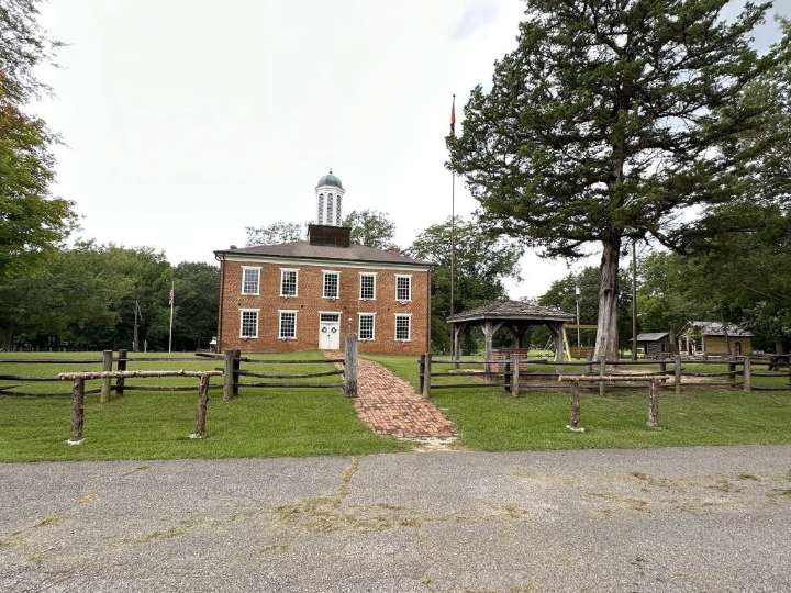 Jacinto Foundation launches campaign to save historic courthouse cupola