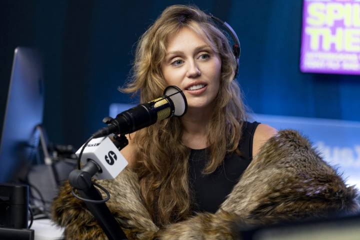 Miley Cyrus engagement confirmed after Asia trip proposal from Maxx Morando