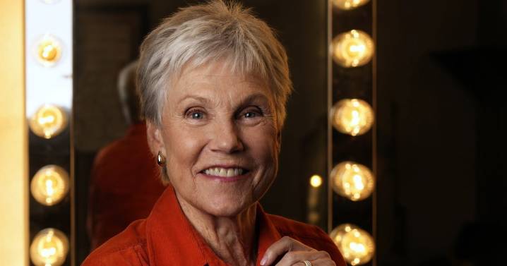 Anne Murray on new album released during big year