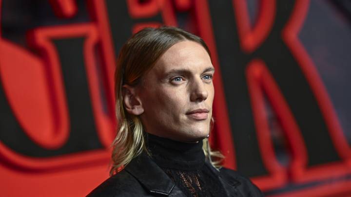 Jamie Campbell Bower revela el secreto detrás de la inquietante voz de Vecna en "Stranger Things"