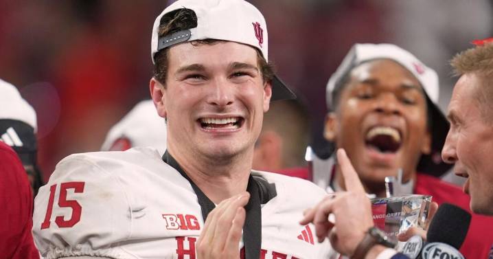 Indiana jumps to No. 1 in AP Top 25 ahead of Georgia, Ohio State