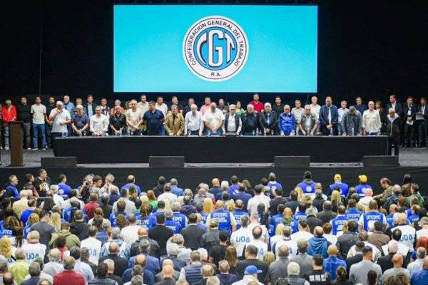 La CGT baja los brazos: Ven a Milei con números para aprobar la Reforma Laboral y cambian de estrategia
