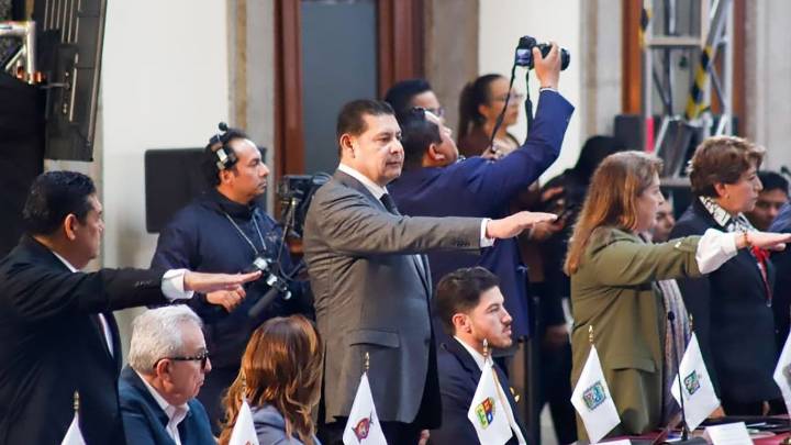 Armenta rinde protesta como integrante del Consejo Nacional de Protección Civil