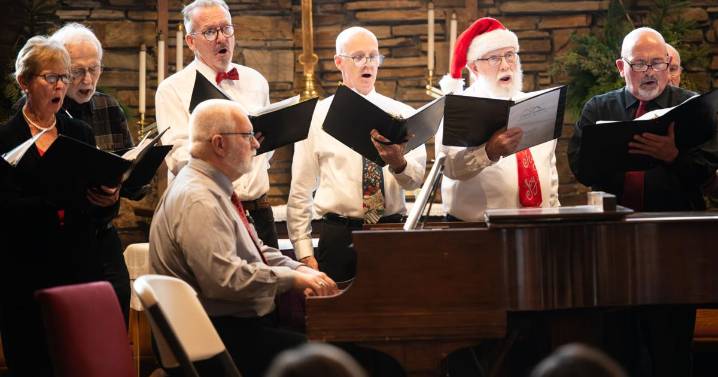 Caroling groups to serenade valley audiences