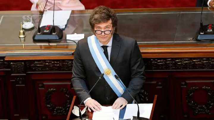 Milei convocará este viernes a extraordinarias con un paquete de reformas económicas, penales y laborales