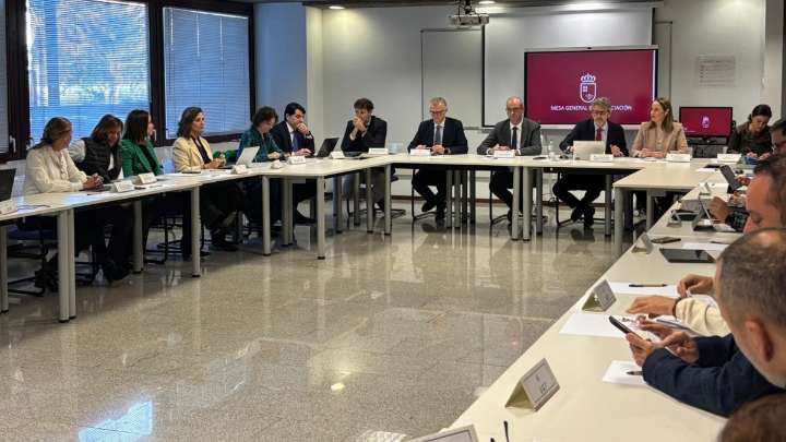 Aprobada la oferta pública de empleo en la Región de Murcia con más de 2.800 plazas