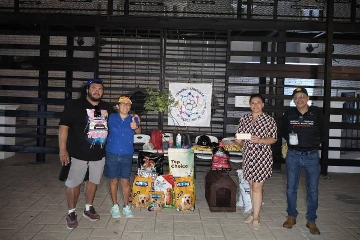 Colecta animalista en Ramos Arizpe ofrece pastel a cambio de donativos