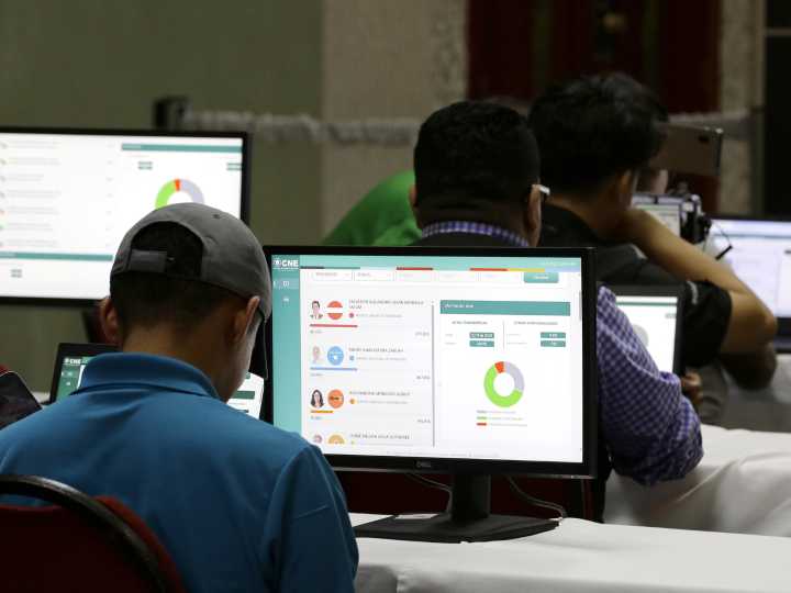 Honduras: Salvador Nasralla denuncia un "cambio de datos" en el conteo de votos