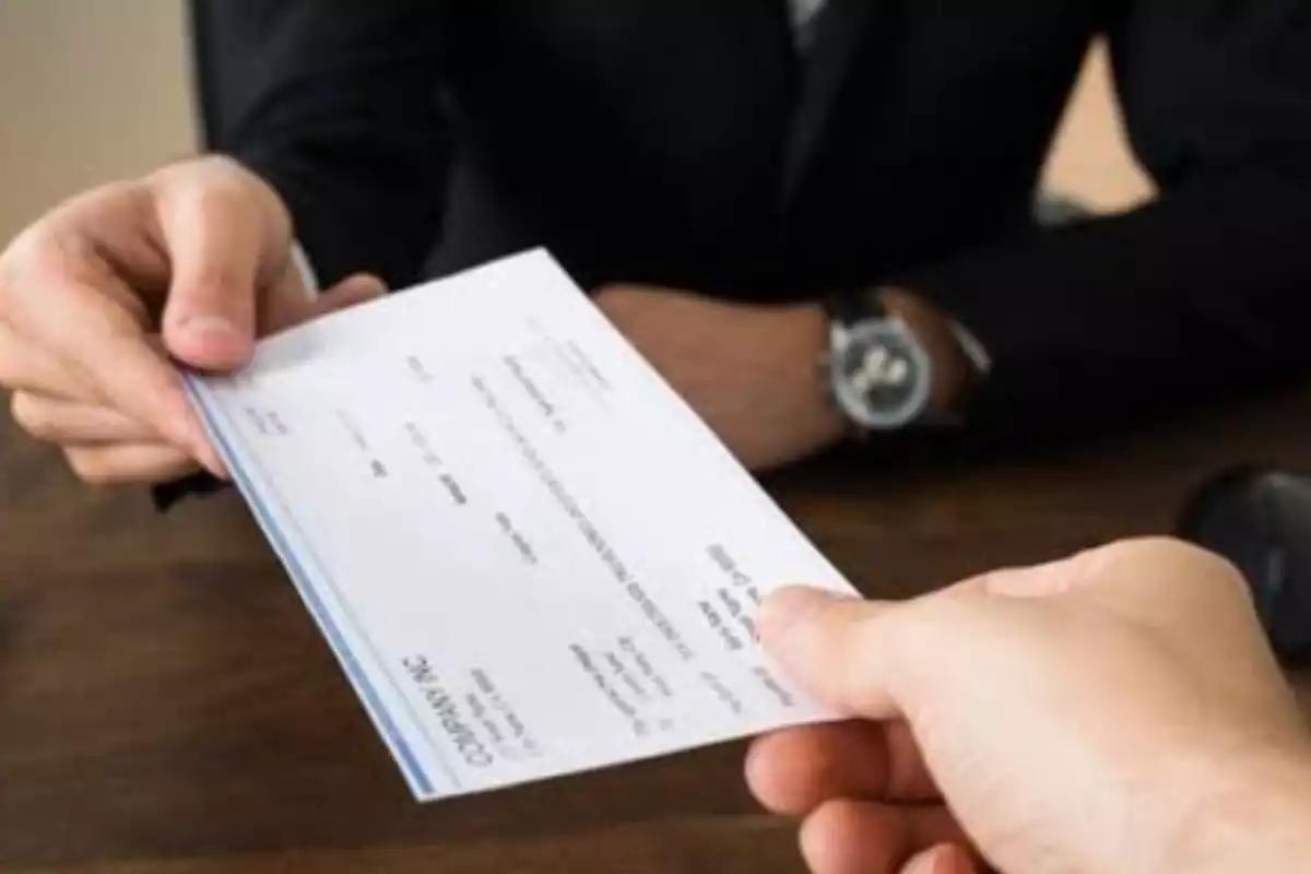 Simuló insolvencia para no pagar un adeudo: mujer es procesada por fraude en Yucatán