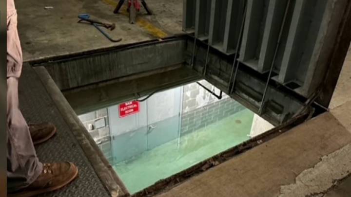 Montgomery County apartment without power after Safeway flooding