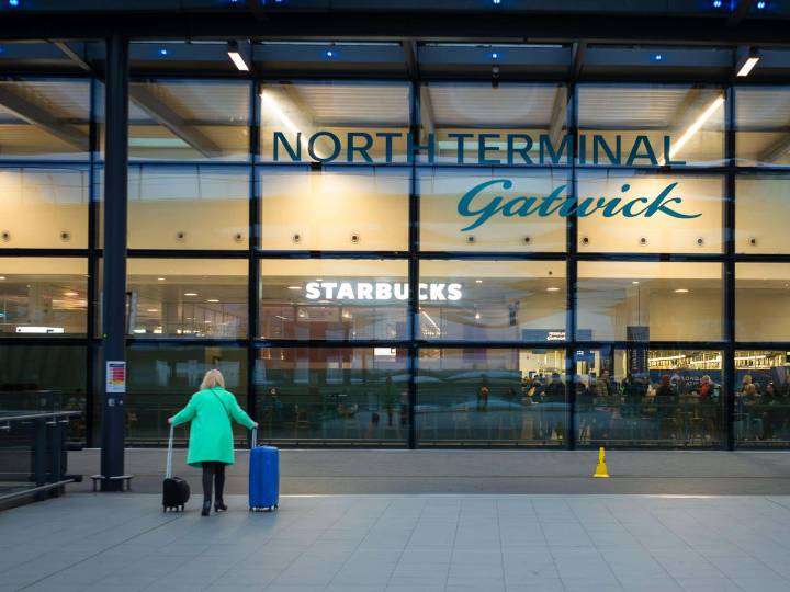 Gatwick blames jump in business rates for raising drop