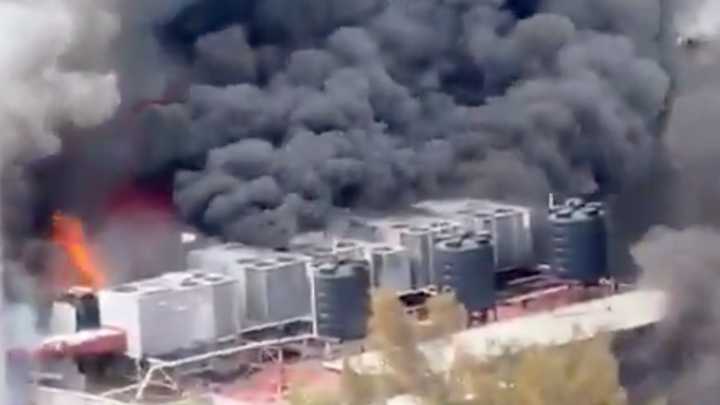 Fuerte Incendio Consume Bar Strana de Guadalajara; Esto se Sabe