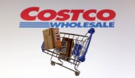 Costco beats quarterly earnings estimates on strong demand ahead of holiday season