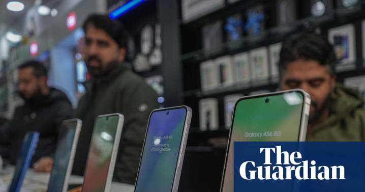 India revokes order to preload smartphones with state