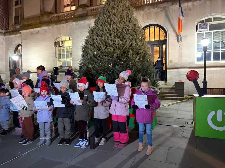 Staten Island rings in holiday season with annual tree lighting at Borough Hall