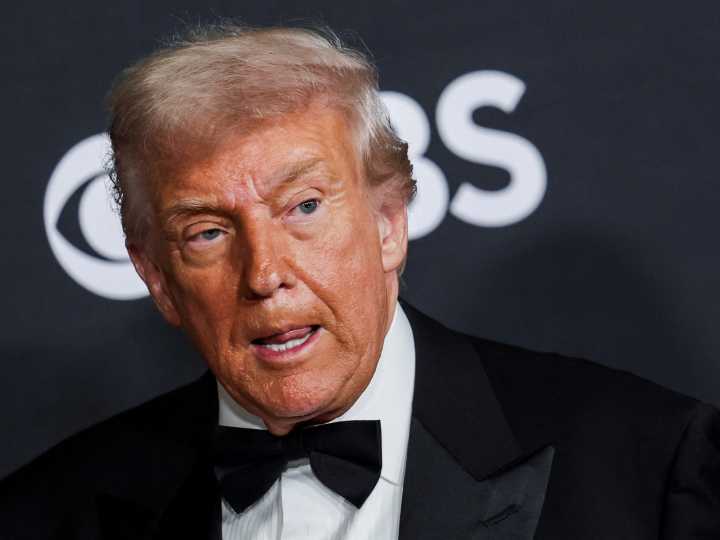 Donald Trump cuestionó la compra de Warner Bros por Netflix y advirtió que “podría ser un problema”