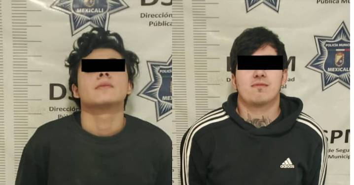 Arrestan a dos hombres por robo a casa habitación en Sol de Puebla