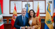 Guadalajara le entrega las Llaves de la Ciudad al alcalde de Barcelona e impulsan agenda conjunta
