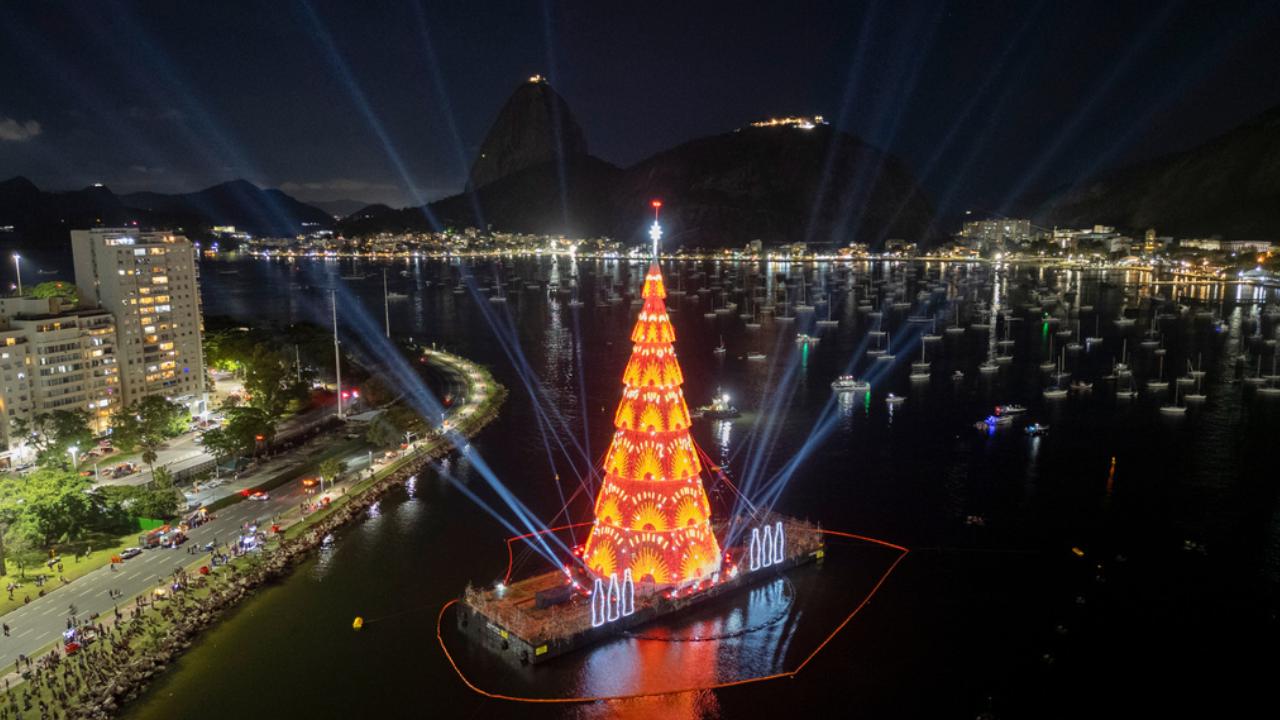 A snapshot of 2025 festive sparkle around the world