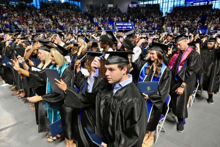 1,600-plus Newest MTSU Grads Getting Set for Dec. 13 Fall Commencement