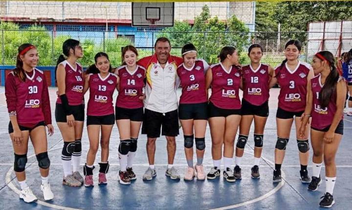 Volibol Copa Navidad 2025: “vibrante jornada” se jugó en la cancha Plata IV