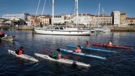 El Grupo ante el conflicto del piragüismo en el Muelle de Gijón: "el proyecto de iluminación con el Ayuntamiento no garantiza remar de noche, pero sería un argumento para lograrlo"