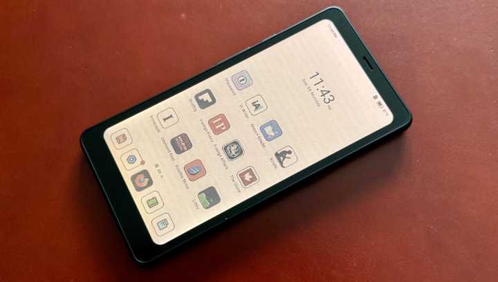 New Boox e-reader adds 5G but sacrifices screen quality for color