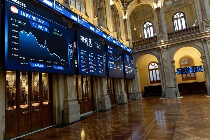 El Ibex 35 sube un 0,17% y firma un nuevo máximo histórico