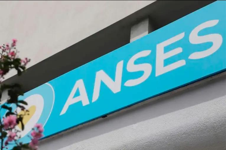 Oficializaron el pago del bono para jubilados y pensionados: cómo quedan los haberes de diciembre