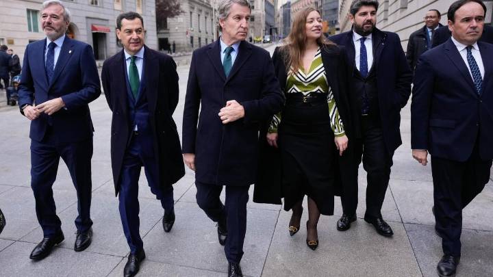 Feijóo tutela un relevo tranquilo en el PPCV para atar la nueva era Llorca