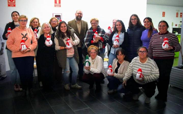 Finaliza el “Taller de Manualidades Navideñas”
