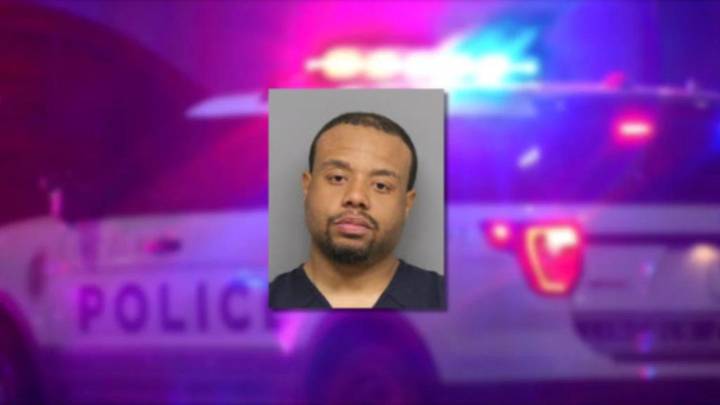 Man stabbed at downtown Lincoln parking garage, police say