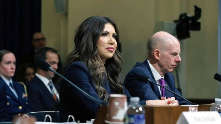 Cárteles de Sinaloa y Jalisco Nueva Generación buscan desestabilizar a EU: Kristi Noem