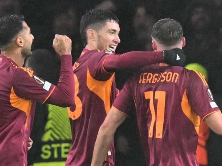 La Roma se hizo grande y goleó al Celtic