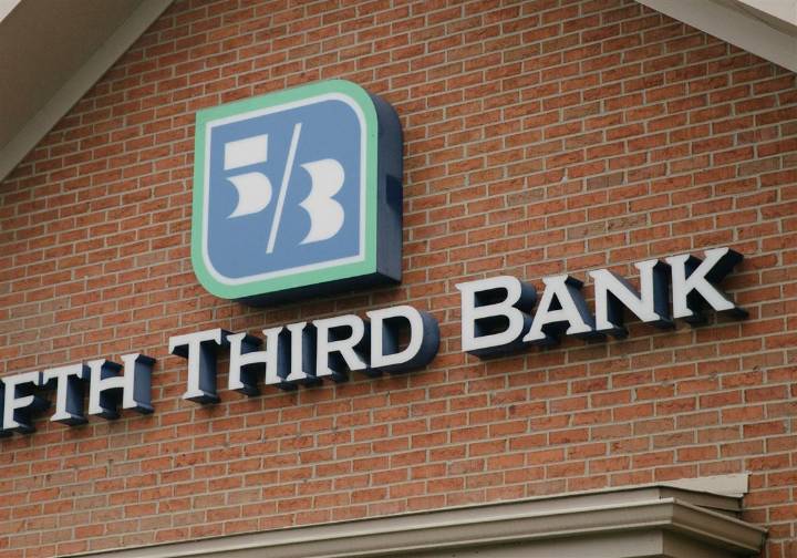 Fifth Third steps up branch investments alongside Comerica deal