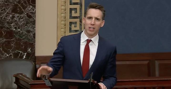 Hawley sponsors bill to track AI layoffs as WashU expert warns of ‘great AI replacement’