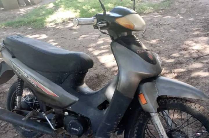 Recuperan una moto robada en la madrugada de la Zona Norte de Santa Rosa