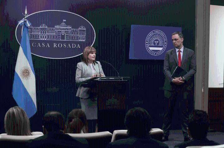 Adorni y Bullrich ratificaron el envío al Congreso del proyecto de reforma del Código...