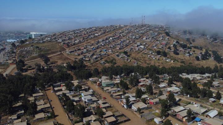 Megatoma de San Antonio: Gobierno presentó plan de desalojo para el sector que no expropiará