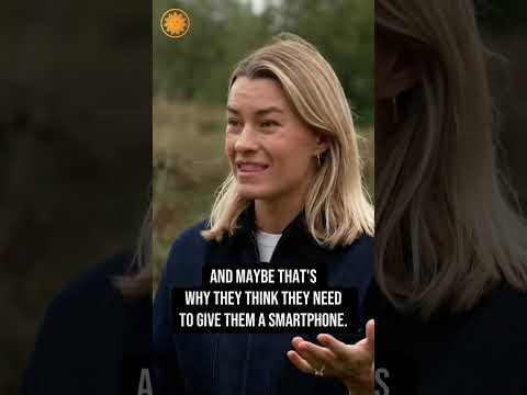 How one U.K. couple is giving their kids smartphone