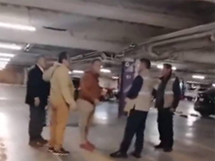 ‘Renuncia’ funcionario de Edomex tras escándalo de borrachera en Plaza de Metepec