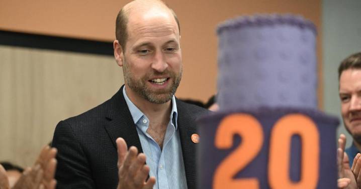 William celebrates 20 years as Centrepoint’s ‘proud’ patron with cake