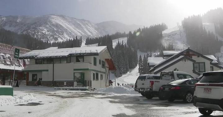 Colorado ski resorts get snow boost just in time for Thanksgiving weekend
