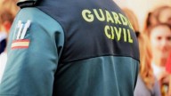 La Guardia Civil avisa todos los conductores canarios: estos son todos los vehículos que están obligados a llevar la baliza V