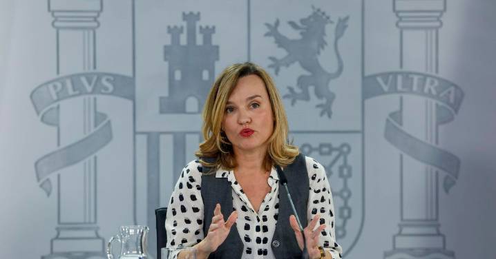 Alegría dice que su reunión con Salazar en un restaurante "fue un error" y afirma sentirse traicionada