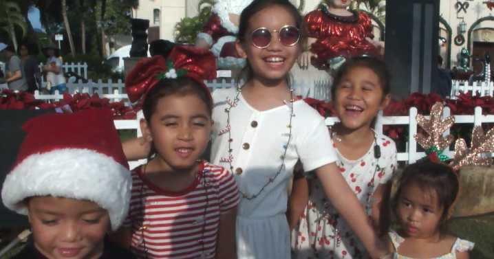 Christmas has come to town with the Honolulu Lights opening night