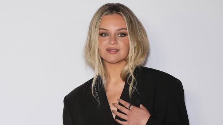 Country music star berates fans during show for ‘disrespectful’ comments