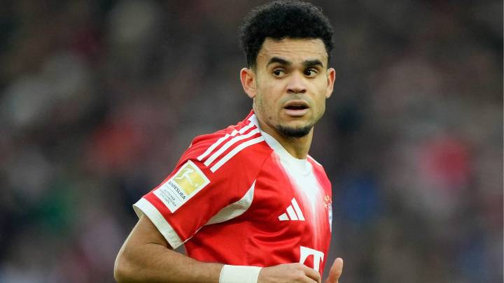 Prensa alemana no le rebaja a Luis Díaz su partido contra Stuttgart: le remarcan este error con Bayern Múnich