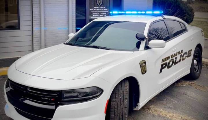 Officer injured, squad cars damaged during police chase in Henry County